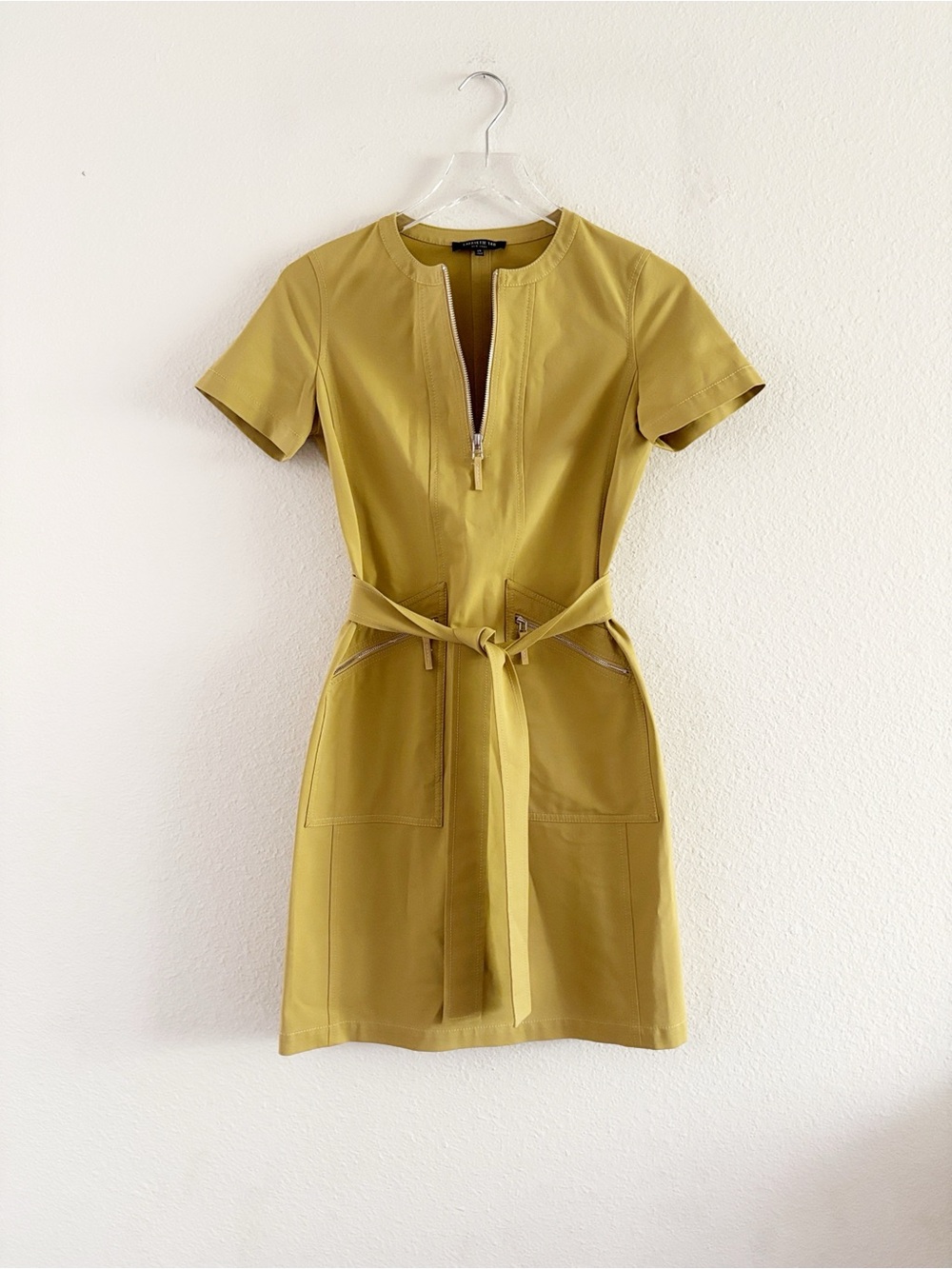 Women’s Short Sleeve Zip-Front Dress in Olive